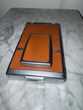 VINTAGE POLAROID SX-70